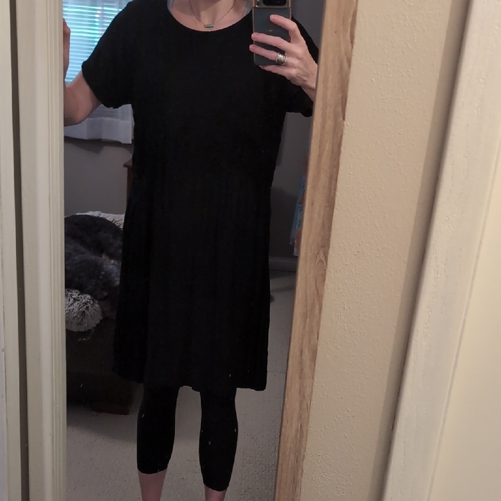 Black Short Sleeve Dress
